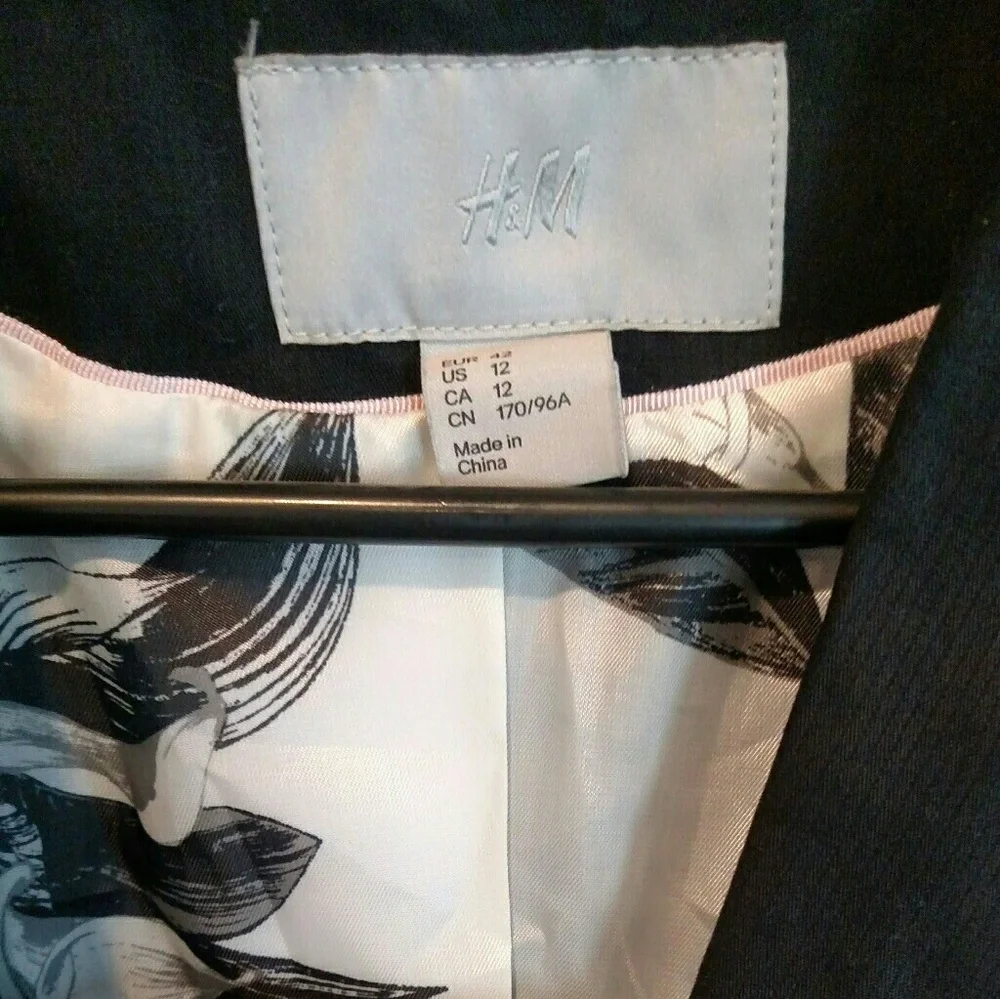 H&M blazer - Picture 2 of 4